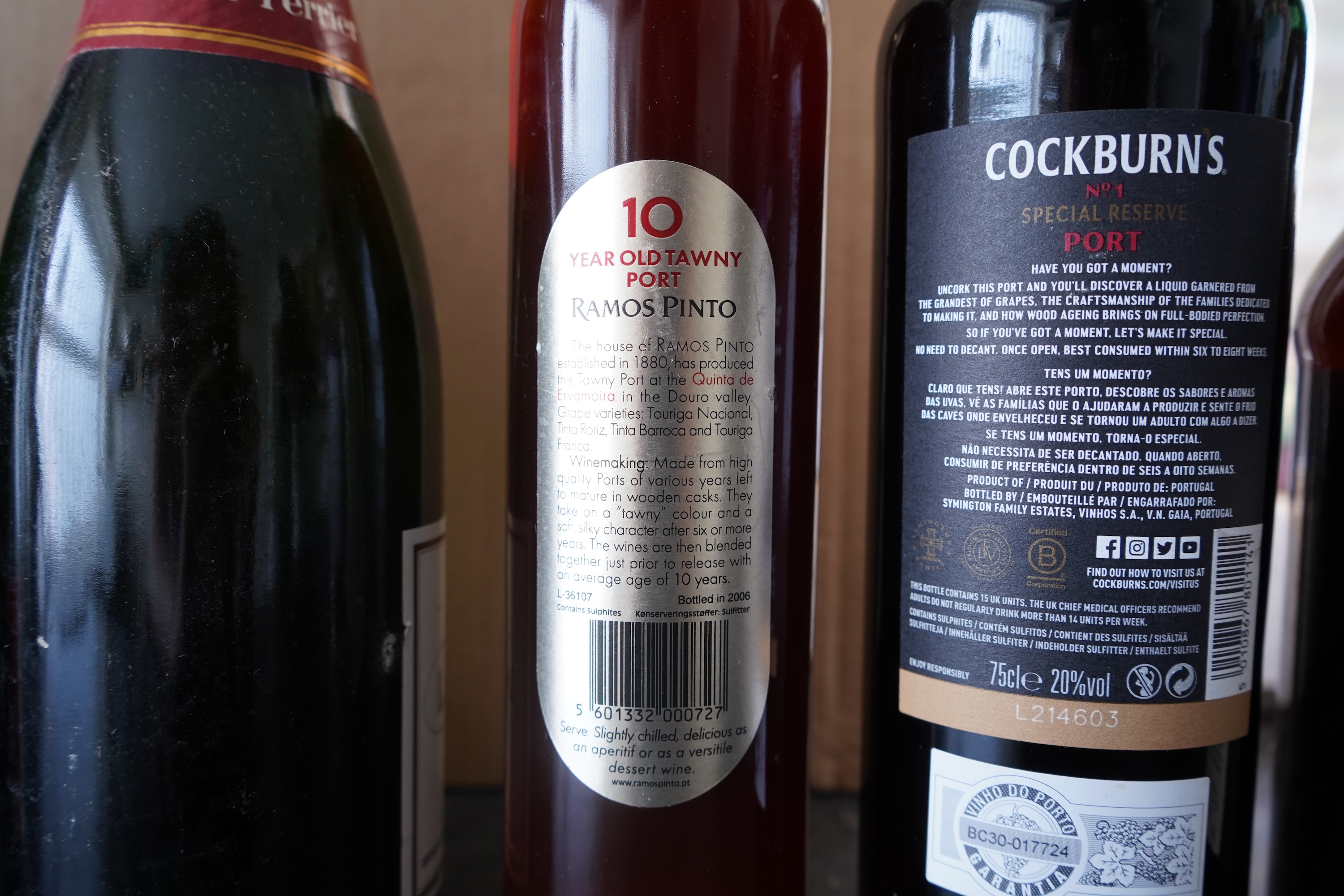 Eight bottles of champagne, port and rum to include Mumm, Laurent Perrier and Warres